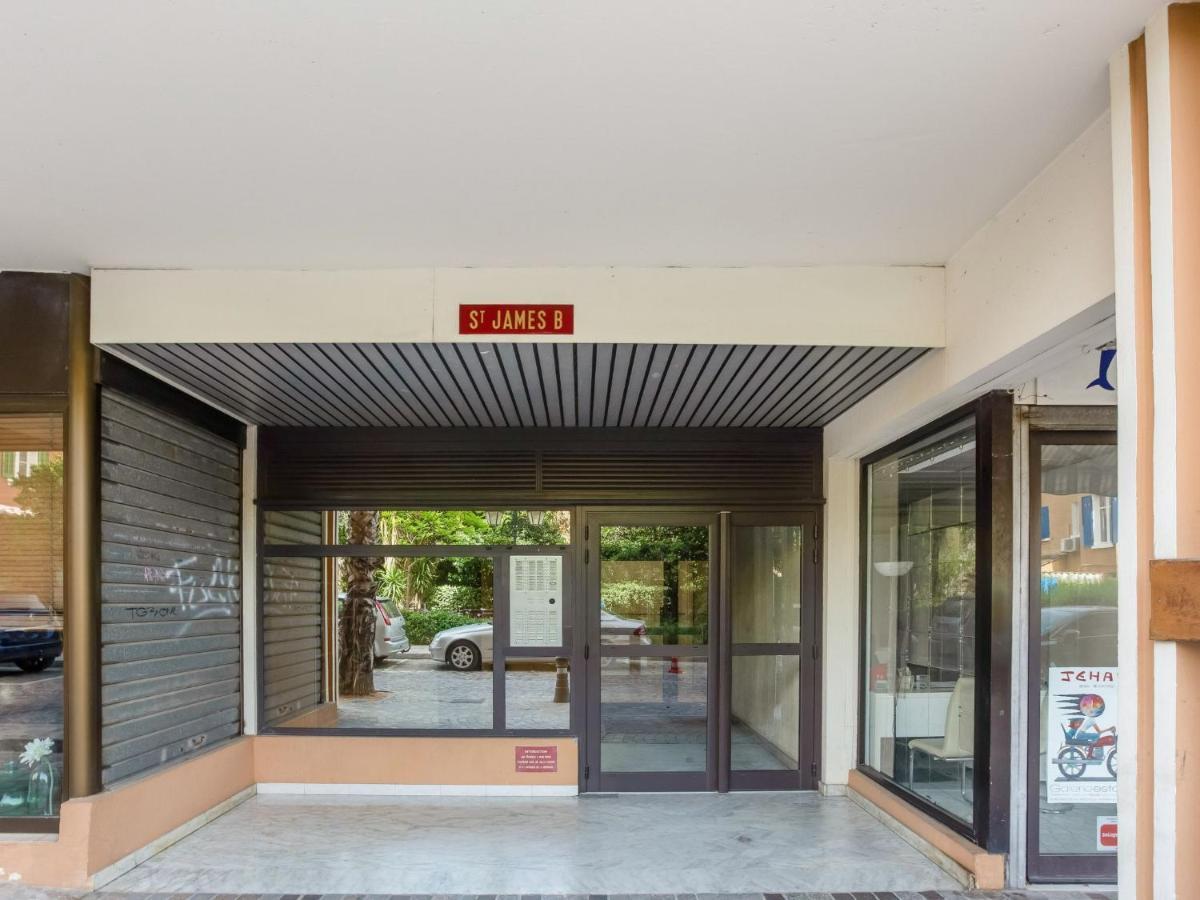 Apartment Saint James-13 By Interhome Le Lavandou Exterior foto
