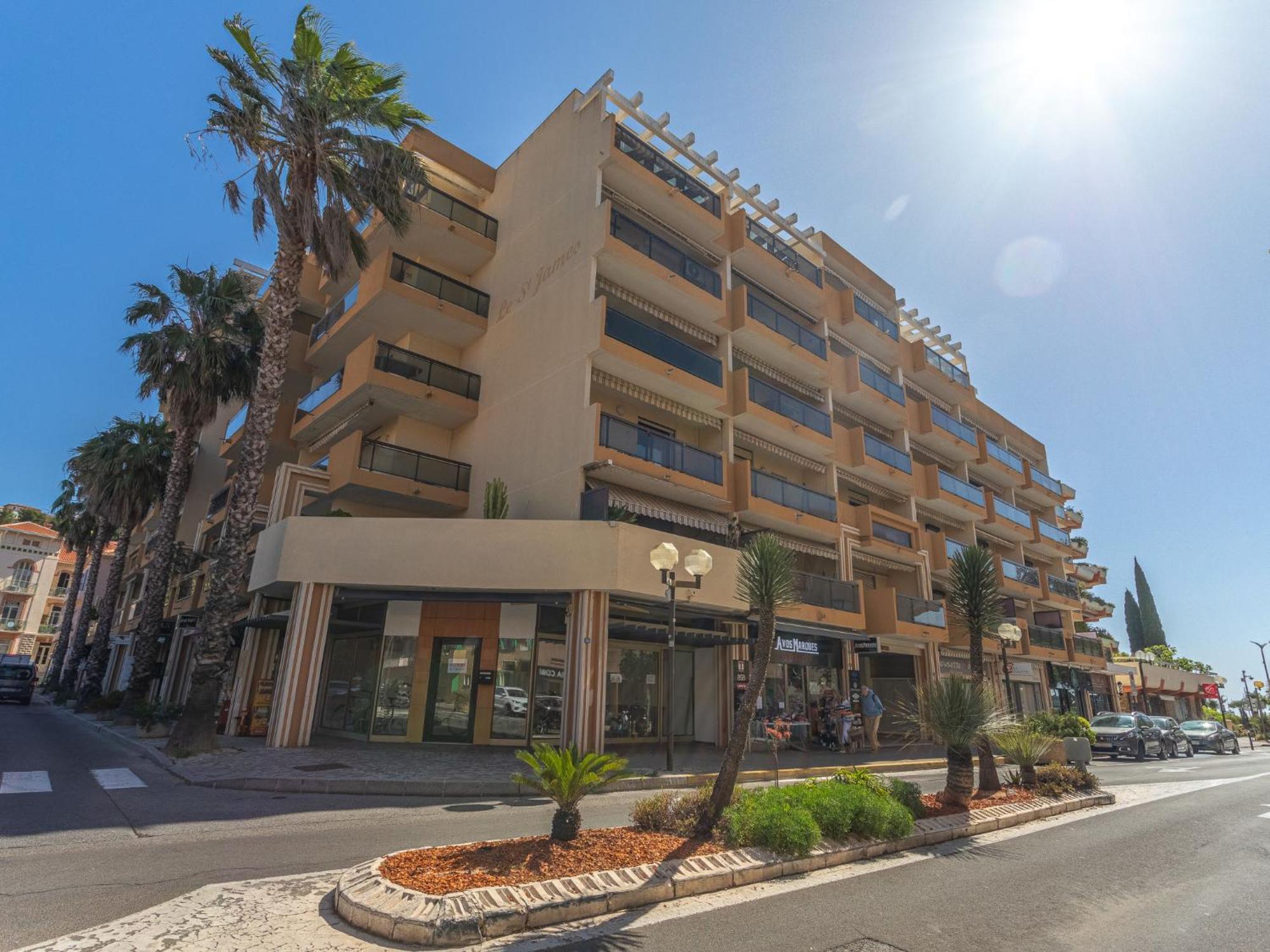 Apartment Saint James-13 By Interhome Le Lavandou Exterior foto